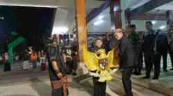 Brokohan Pancasila Perkuat Semangat Kebangsaan di Kabupaten Blitar Bupati Blitar Rijanto dan Wakil Bupati Blitar Beky Herhihansah saat Brokohan Pancasila di Alun Alun Kanigoro