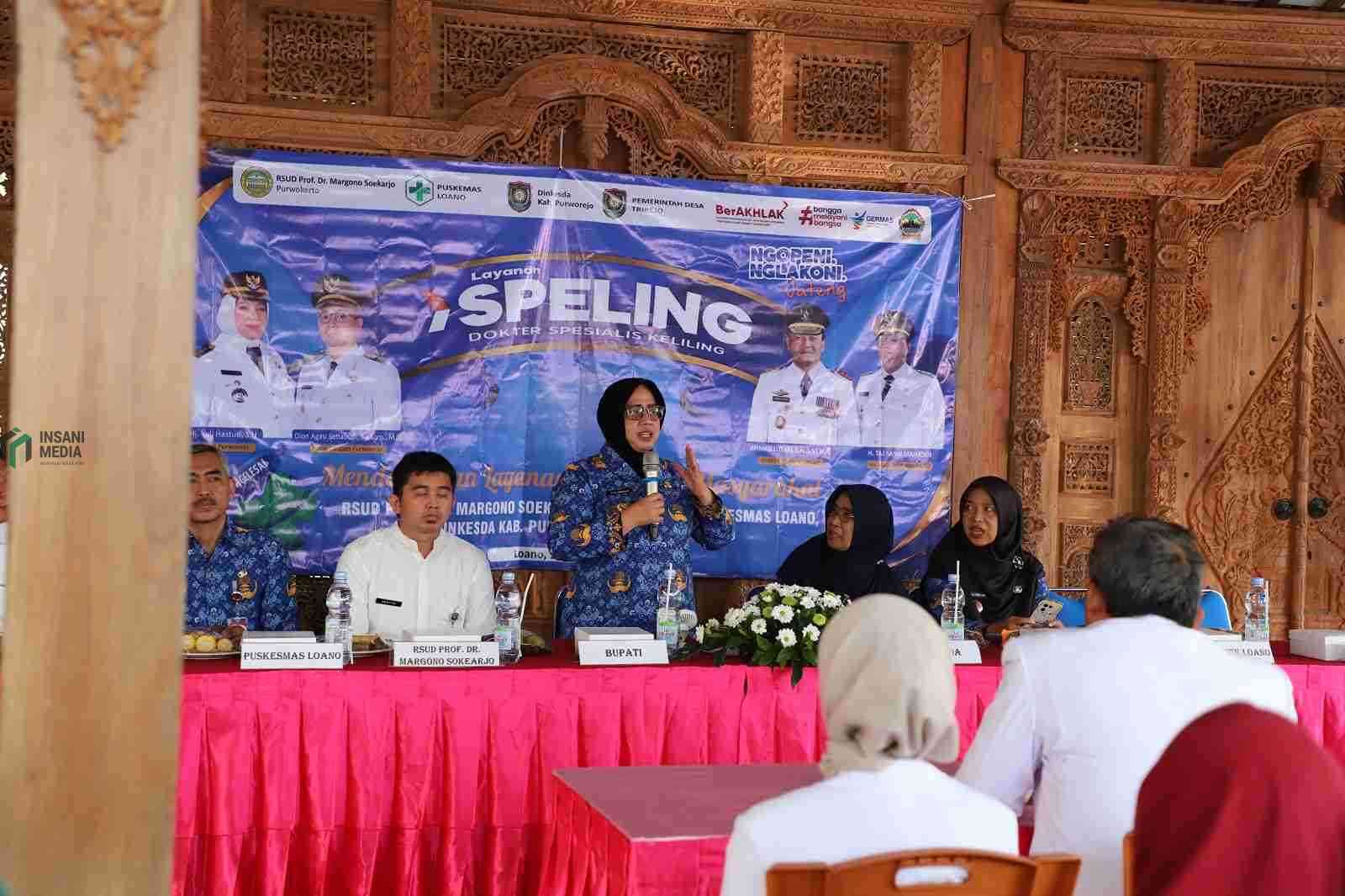 Bupati Purworejo Yuli Hastuti Meninjau Program Pemprov Jawa Tengah Layanan Kesehatan Spesialis Keliling SPELING di Desa Trirejo Kecamatan Loano