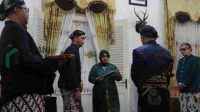 Bupati Purworejo Yuli Hastuti Mulai Tradisi Jamasan Tosan Aji Menyambut tahun Baru Jawa