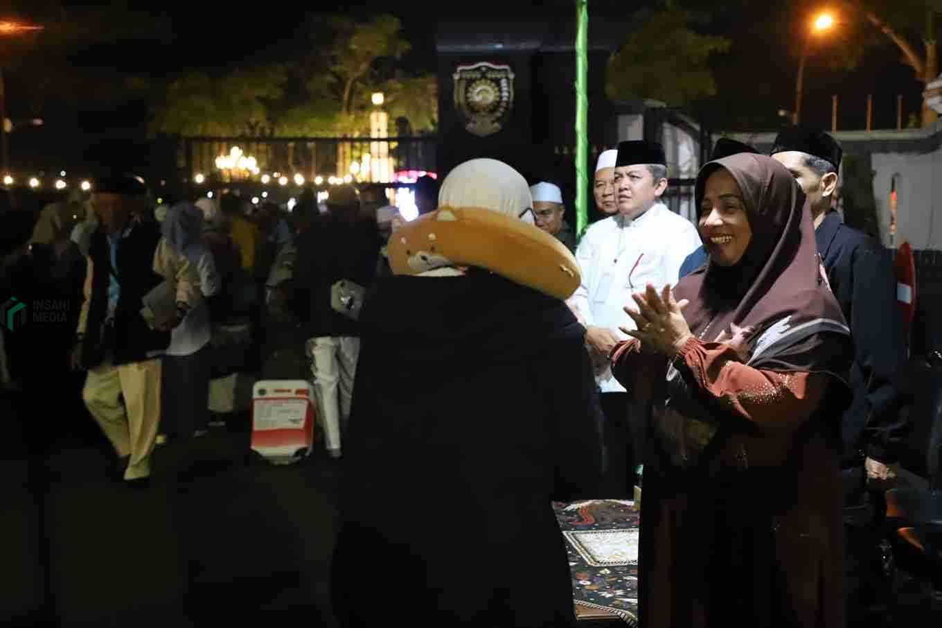 Bupati Purworejo Yuli Hastuti dan Forkopimda Kabupaten Purworejo Menyambut Kedatangan Jamaah Haji Kabupaten Purworejo