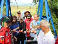 Bupati Purworejo Resmikan Jembatan Gantung Semawung, Permudah Akses Warga untuk Tingkatkan Ekonomi