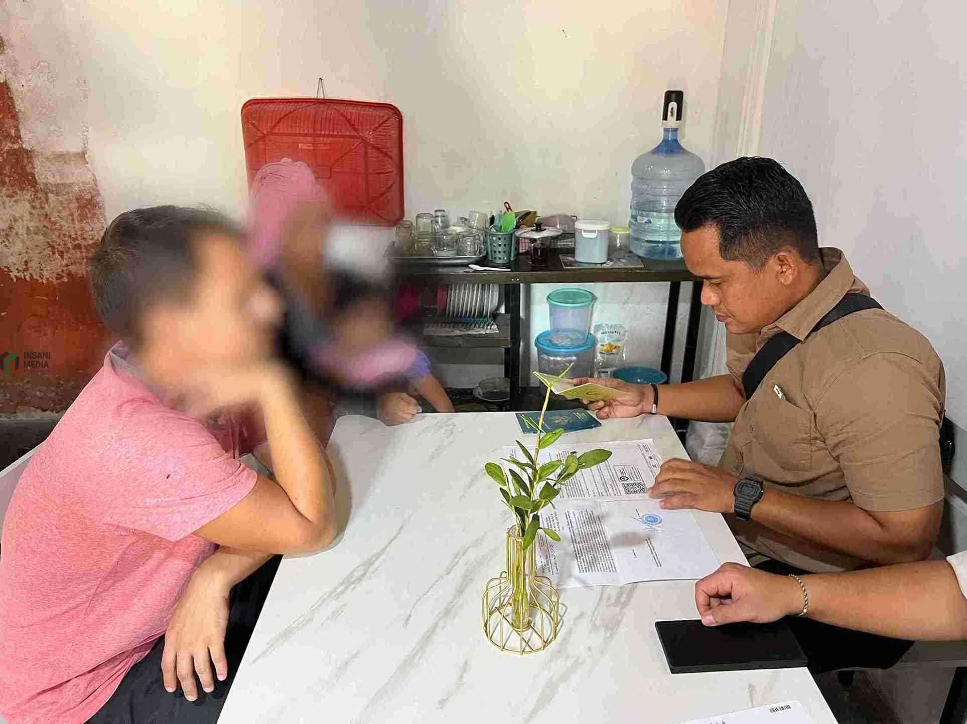 Kantor Imigrasi Blitar Memintai Keterangan I.B. WNA Asal Ukraina setelah Overstay di Srengat Blitar