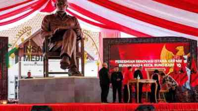 Makna Filosofis Patung Bung Karno Membaca Buku di Istana Gebang Kota Blitar, Ini Kata Maestro Patung Asal Jognya Dunadi