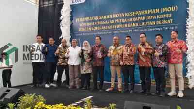 Menkop Ferry Juliantono Saksikan Kerjasama Koppem Raharja dan Koppem Kana Gandeng Petani Tebu Pasok Indogula