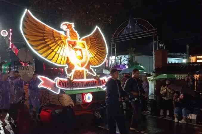 Agar Lebih Meriah, Pemkot Blitar Berencana Libatkan Warga dalam Pawai Lampion Tahun Depan Pawai Lampion 2026 Kota Blitar Menyambut Hari Lahir Pancasila