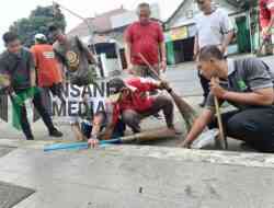 PKL Alun-alun Kanigoro, Kerja Bakti Dukung Gerakan ASRI