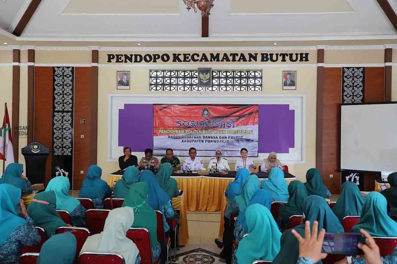 Pemerintah Kabupaten Purworejo melalui Badan Kesatuan Bangsa dan Politik Kesbangpol menggelar Pendidikan Politik bagi Perempuan di Aula Kecamatan Butuh Rabu 2462026