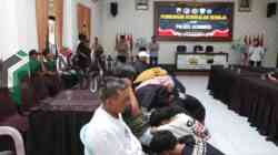 Digagalkan Polisi, 20 Remaja Hendak Tawuran Menangis dan Sujud Minta Maaf kepada Orang Tua Sebanyak 20 Remaja Dibawah Umur Menangis di Hadapan Orang Tuanya setelah Diamankan Anggota Polisi Polres Kebumen