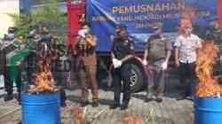 Bea Cukai Blitar Musnahkan 19 Juta Batang Rokok Ilegal