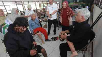 Dinsos Jatim Salurkan 66 Alat Bantu Disabilitas untuk Warga Kabupaten Blitar