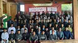 Kolaborasi IPNU, IPPNU dan Media Pondok Jatim, Puluhan Santri Blitar Siap Jadi Pelopor Konten Kreatif