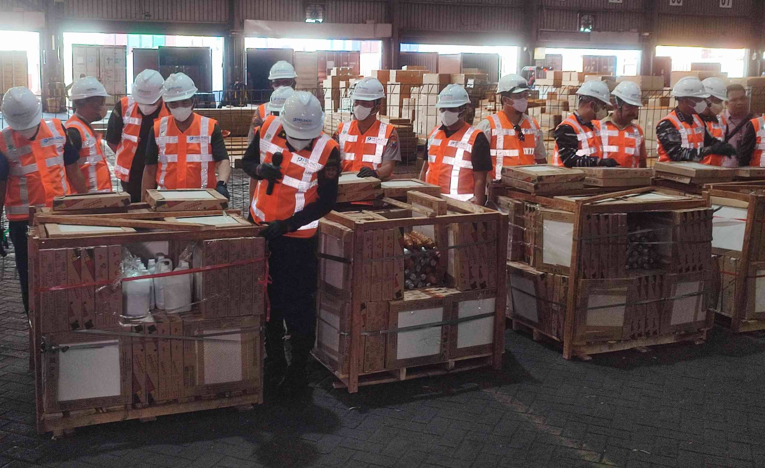 Bea Cukai dan Polri Gagalkan Ekspor Ilegal 3,4 Ton Merkuri Senilai Rp17,5 Miliar ke Afrika IMG 20260730 183247 scaled