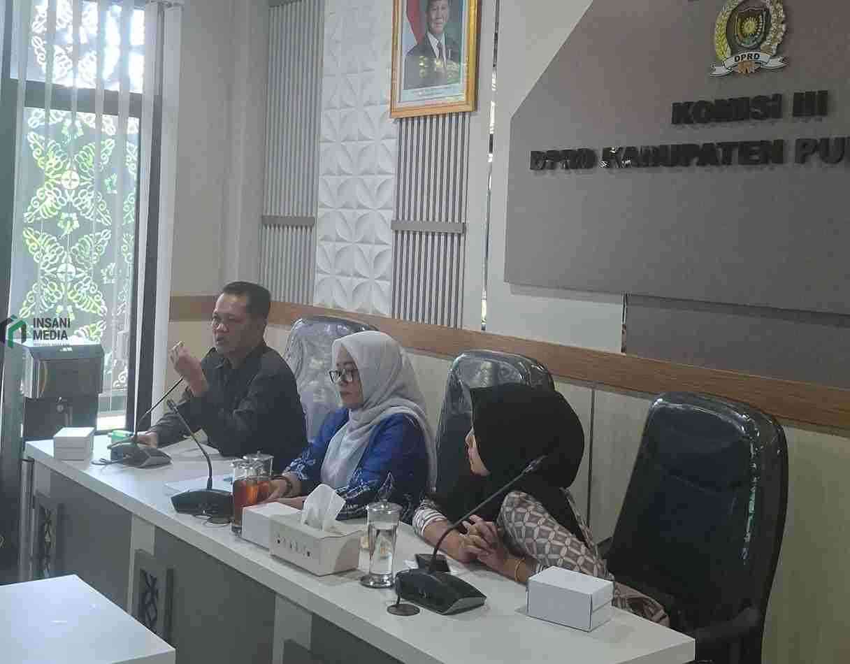 Demi Layanan Publik, Dewan Tolak Pemangkasan Anggaran Hukum Kaum Miskin Ketua Komisi I DPRD Purworejo Budi Sunaryo Kiri