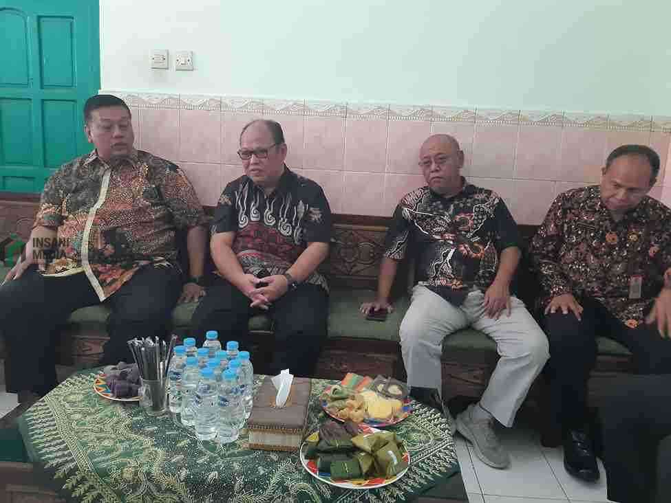 Komisi IV DPRD Kediri Minta Operasional SPPG MBG Dihentikan Usai 211 Orang Diduga Keracunan Ketua Komisi IV DPRD Kabupaten Kediri Dodi Purwanto Kunjungi salah satu sekolah yang para muridnya terdampak diduga keracunan MBG