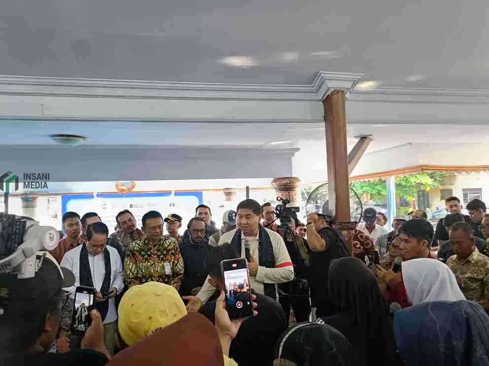 Menteri PKP Dorong Kredit Rumah Tanpa Agunan untuk Perkuat UMKM di Blitar Menteri Perumahan dan Kawasan Permukiman PKP Maruarar Sirait
