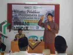 LAZISNU Purworejo Latih Budidaya Gurame dan Salurkan Bantuan Alat Pelet Warga Desa Kedungloteng