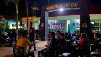 Nobar Fina Piala Dunia Koramil Bayan Purworejo