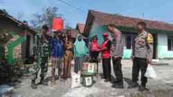 Angin Kencang Tumbangkan Pohon, Rumah Warga Ngombol Rusak dan Terima Bantuan PMI