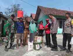 Angin Kencang Tumbangkan Pohon, Rumah Warga Ngombol Rusak dan Terima Bantuan PMI