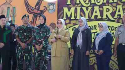 Pemkab Purworejo Menggelar Pameran Museum Temporer Prasama Miyara 2di Kompleks Museum Tosan Aji Lapangan Tenis Indoor dan Pendopo Kabupaten Purworejo