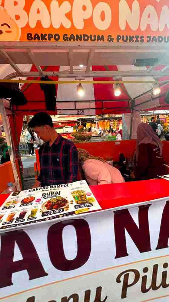 Salah Satu Stand Makanan di Blitar Djaoel 2026
