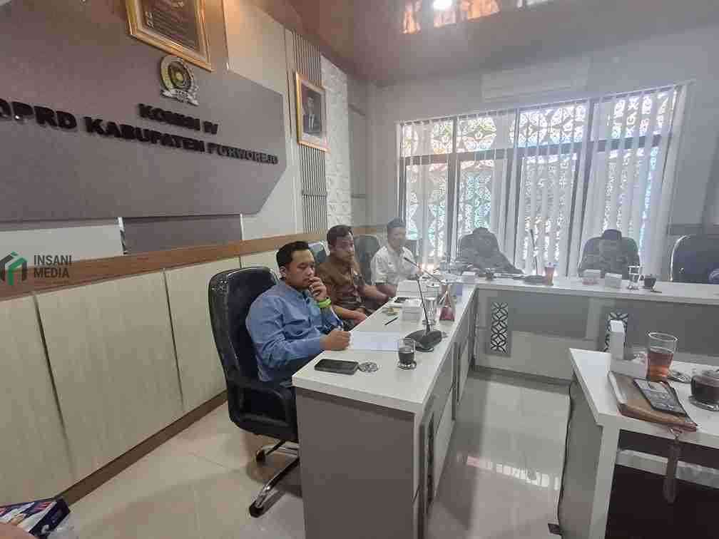 Sejumlah Anggota Komisi IV DPRD Purworejo Ivan Fatchan Ghani Wardhana