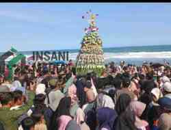 Sedekah Laut Pantai Heppiii Meriah, Angkat Tradisi dan Dongkrak Wisata Kebumen