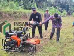 UMNU Kebumen Latih Petani Gunakan Cultivator dan Terapkan Sistem Mina Padi