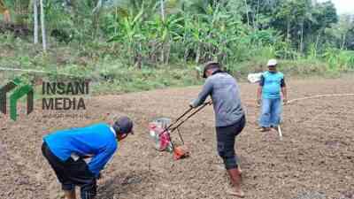 UMNU Kebumen Latih Kelompok Tani di Kebumen Kelola Lahan Kering dengan Teknologi Modern