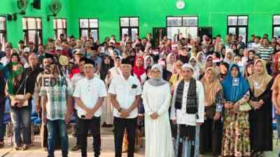 Maulid Nabi, Mbak Dina, Anggota DPRD Kota Kediri Ajak Warga Teladani Rasulullah