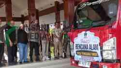 Bupati Blitar Rijanto Memberangkatkan Bantuan untuk Korban Gempa NTT