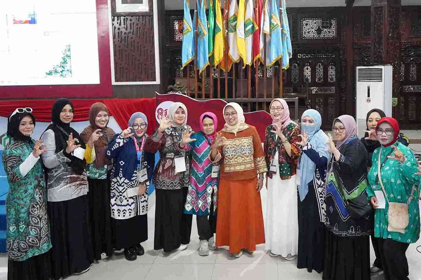 Perkuat Hubungan Bilateral Pariwisata, Malaysia Tourism Siap Promosikan Wisata Kebumen Bupati Kebumen Lilis Nuryani Membuka Kebumen Travel Mart KTM dan Gombong Festival of Culture 2026