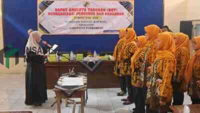 Bupati Purworejo Yuli Hastuti Meresmikan Koperasi Wanita KOPWAN
