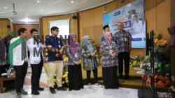 Bupati Purworejo Yuli Hastuti S.H. didampingi Direktur RSUD dr Tjitrowardojo dr. Tolkha Amaruddin Sp.THT . M.Kes . di aula RSUD Tjitrowardojo saat Peresmian Cathlab Pasien Jantung