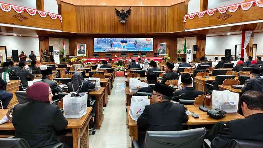 DPRD Purworejo Menggelar Rapat Paripurna Mendengarkan Pidato Kepresidenan Menyambut HUT RI ke 81