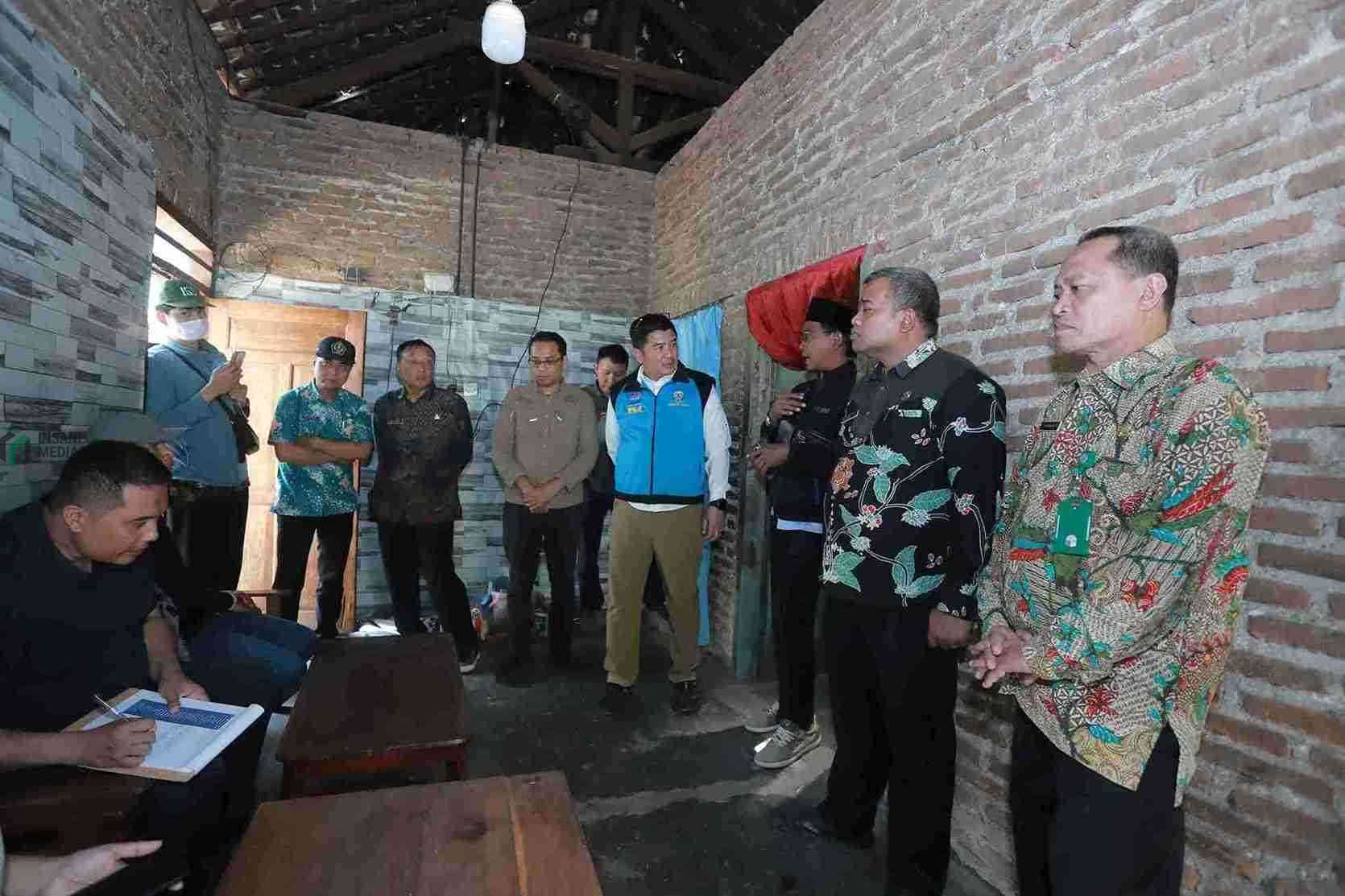 Rumah Nenek Sumarni 93 Tahun Warga Kesamben, Blitar Diusulkan Dapat Bantuan RTLH Dinas Sosial Provinsi Jawa Timur Meninjau Rumah Nenek Sumarni 91 Warga Kesamben Kecamatan Kesamben Kabupaten Blitar