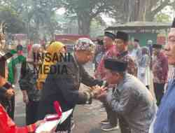 HUT RI ke-81, PG Ngadiredjo Beri Penghargaan Karyawan