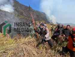 Polres Probolinggo Terjunkan Personel Bantu Padamkan Kebakaran Hutan di Gunung Bromo