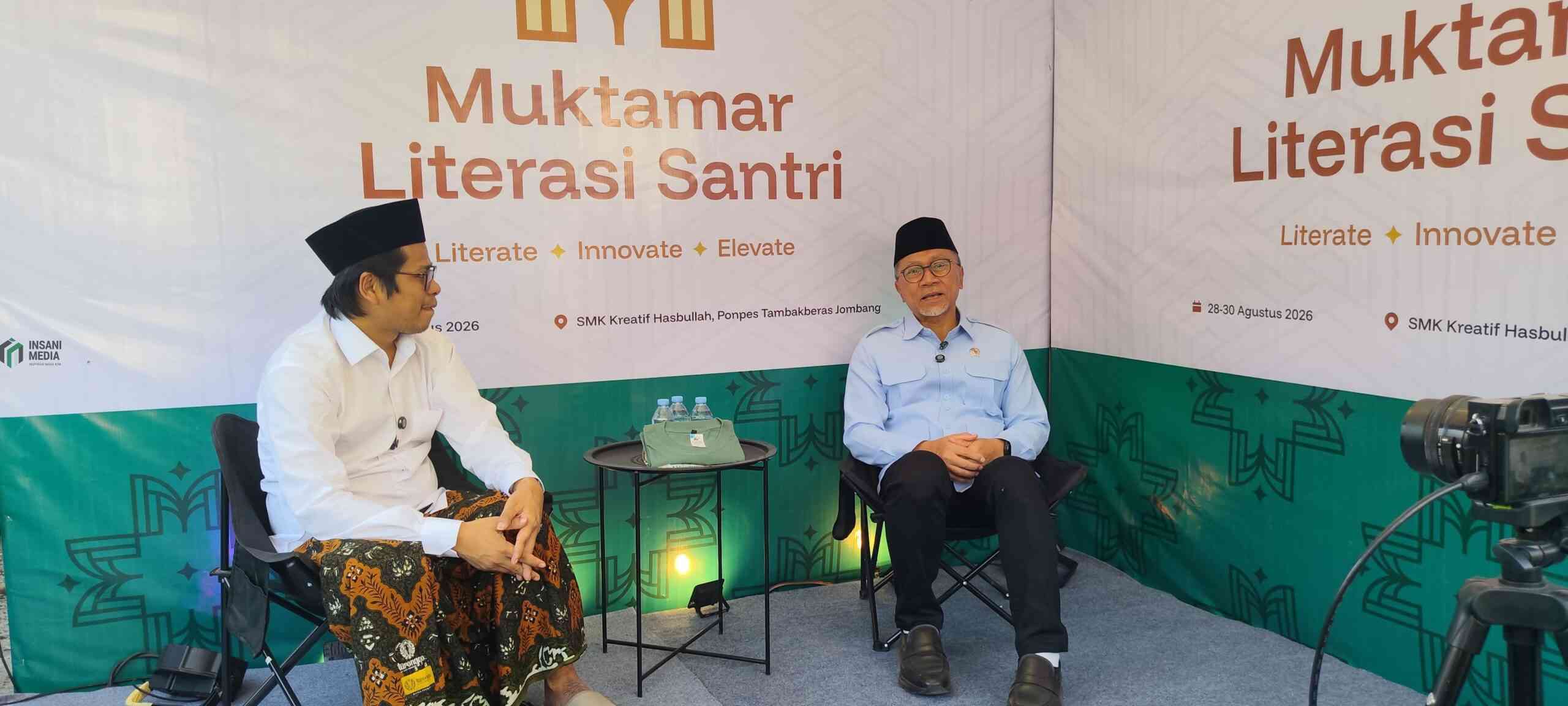 Zulhas Jajal Podcast Santri Usai Buka Muktamar Literasi di Jombang Zulhas