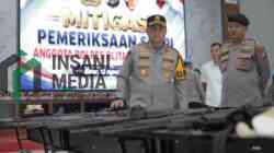 Kapolres Blitar AKBP Ardhy Zul Hasbih Nasution Memimpin Pemeriksaan Senpi Anggotanya