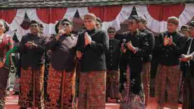 Kapolres Blitar Hadiri Pisowanan Agung, Hari Jadi Blitar Ke-702, Dukung Pelestarian Budaya Blitar Berdaya Berjaya