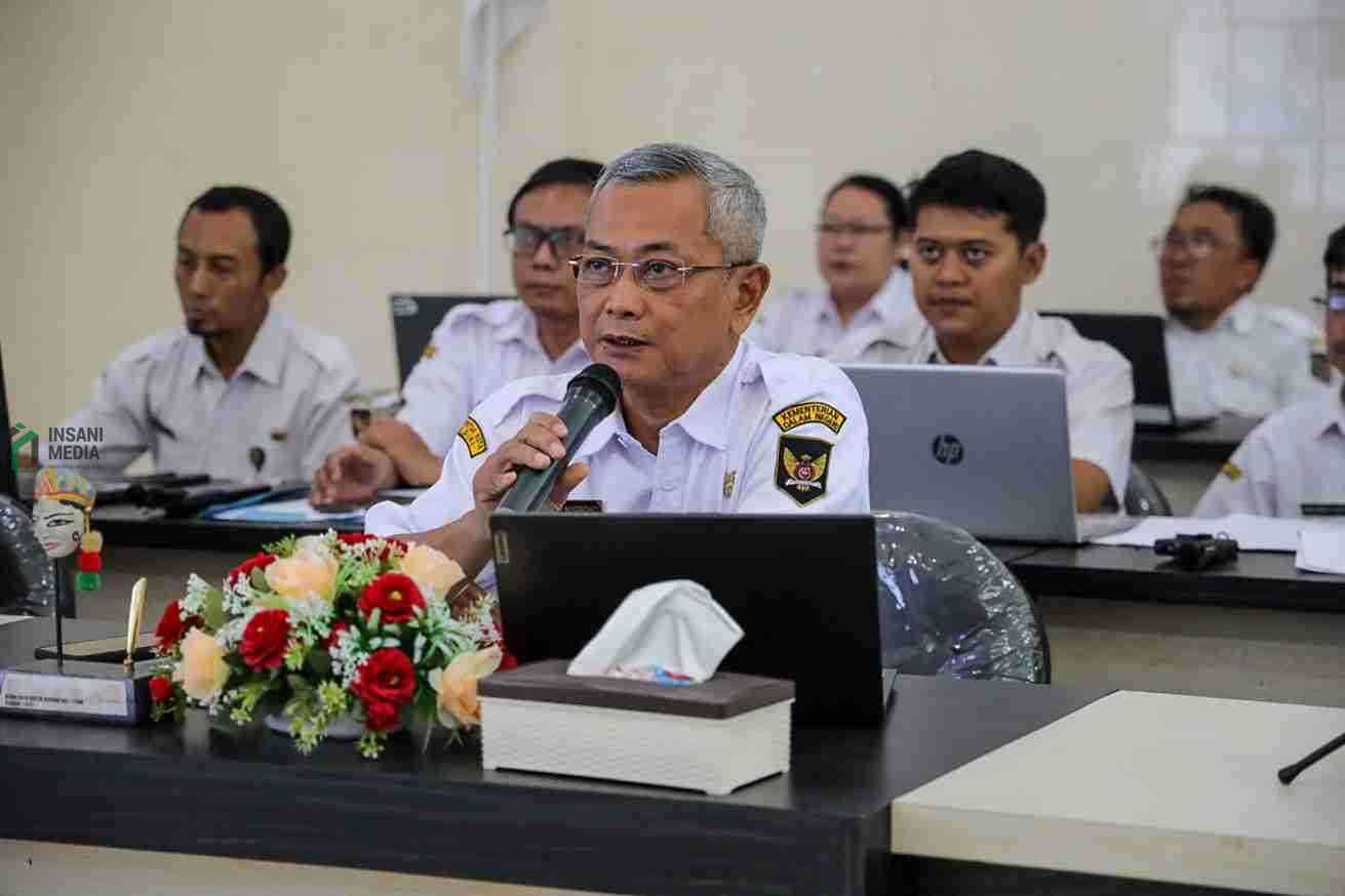 Pemaparan di Hadapan MenPAN RB, Dispendukcapil Kota Kediri Optimistis Raih Predikat WBK Kepala Dispendukcapil Kota Kediri Marsudi Nugroho