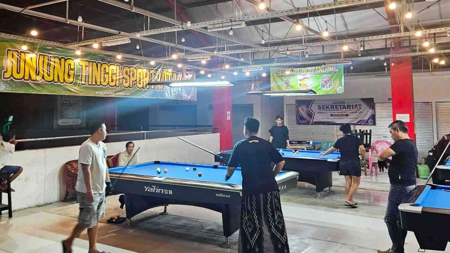 Geliat Malam Pasar Legi Blitar, Pusat Nongkrong Anak Muda Kekinian Pasar legi
