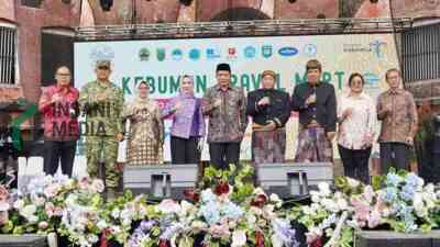 Menteri Koperasi Membuka Kebumen Travel Mart (KTM) dan Gombong Culture Festival (GCF)