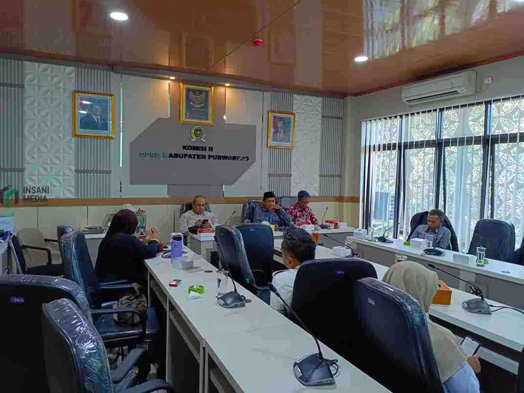 Pansus VII DPRD Kabupaten Purworejo membahas Rancangan Peraturan Daerah Raperda tentang Penataan dan Pengendalian Infrastruktur Pasif Telekomunikasi