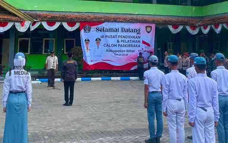 Jelang Upacara HUT RI ke-81, 25 Calon Paskibraka Kabupaten Blitar Jalani Karantina Paskibraka Kabupaten Blitar 2026 saat Menjalani Latihan
