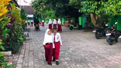Pelajar Siswa SD di Kota Blitar
