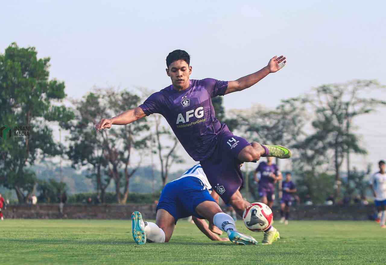 Pemain Persik Kediri saat Berlatih
