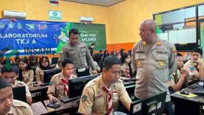 Polres Blitar Edukasi Pelajar Soal AI, Dorong Pemanfaatan Teknologi Secara Bijak