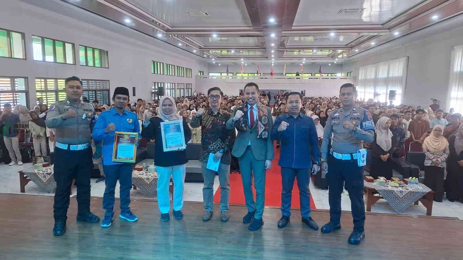 President & Founder Indonesian Entrepreneur Club (IEC) Syafii Efendi Tantang Pelajar Purworejo Berani Jadi Pengusaha bukan PNS President Founder Indonesian Entrepreneur Club IEC Syafii Efendi M.M. Gelar Seminar Edupreneurship di Universitas Muhammadiyah Purworejo UMP